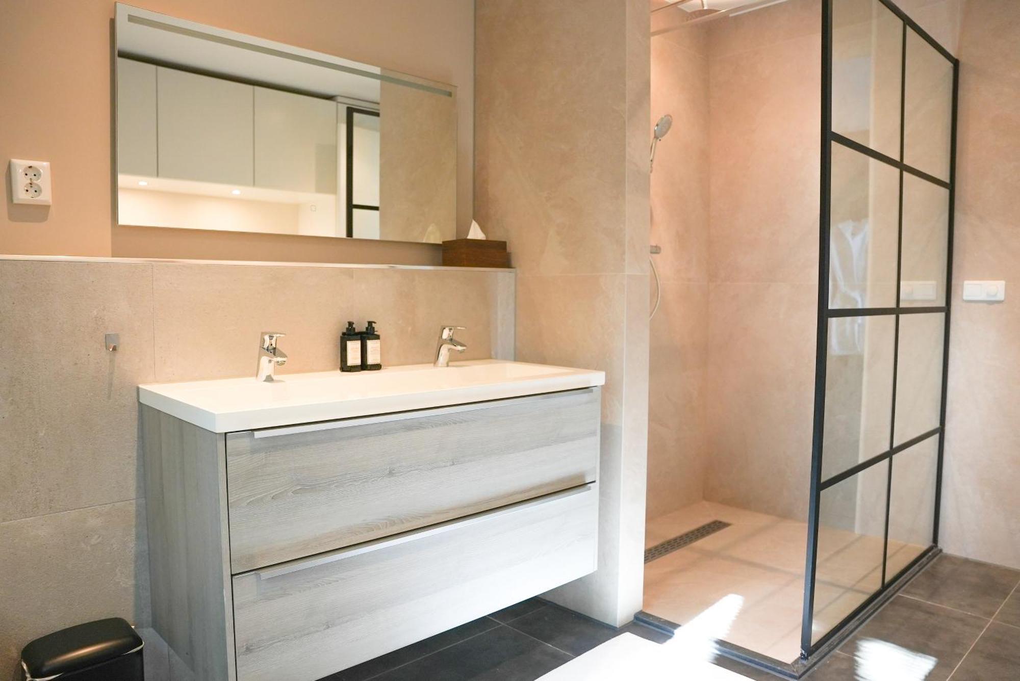 The Lodge Bed & Wellness Oisterwijk Sauna, Jacuzzi, Luxury Moergestel Exterior foto