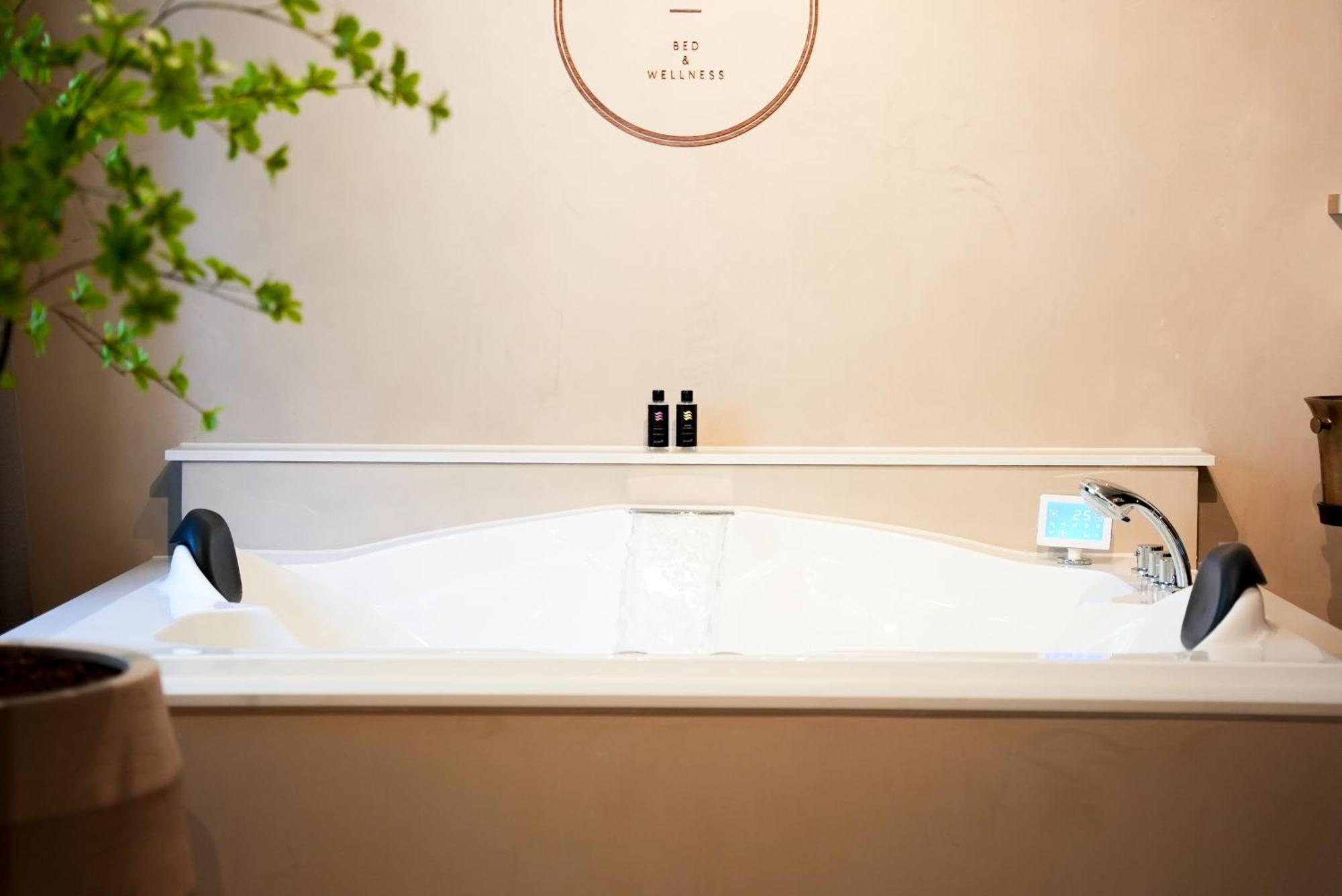 The Lodge Bed & Wellness Oisterwijk Sauna, Jacuzzi, Luxury Moergestel Exterior foto